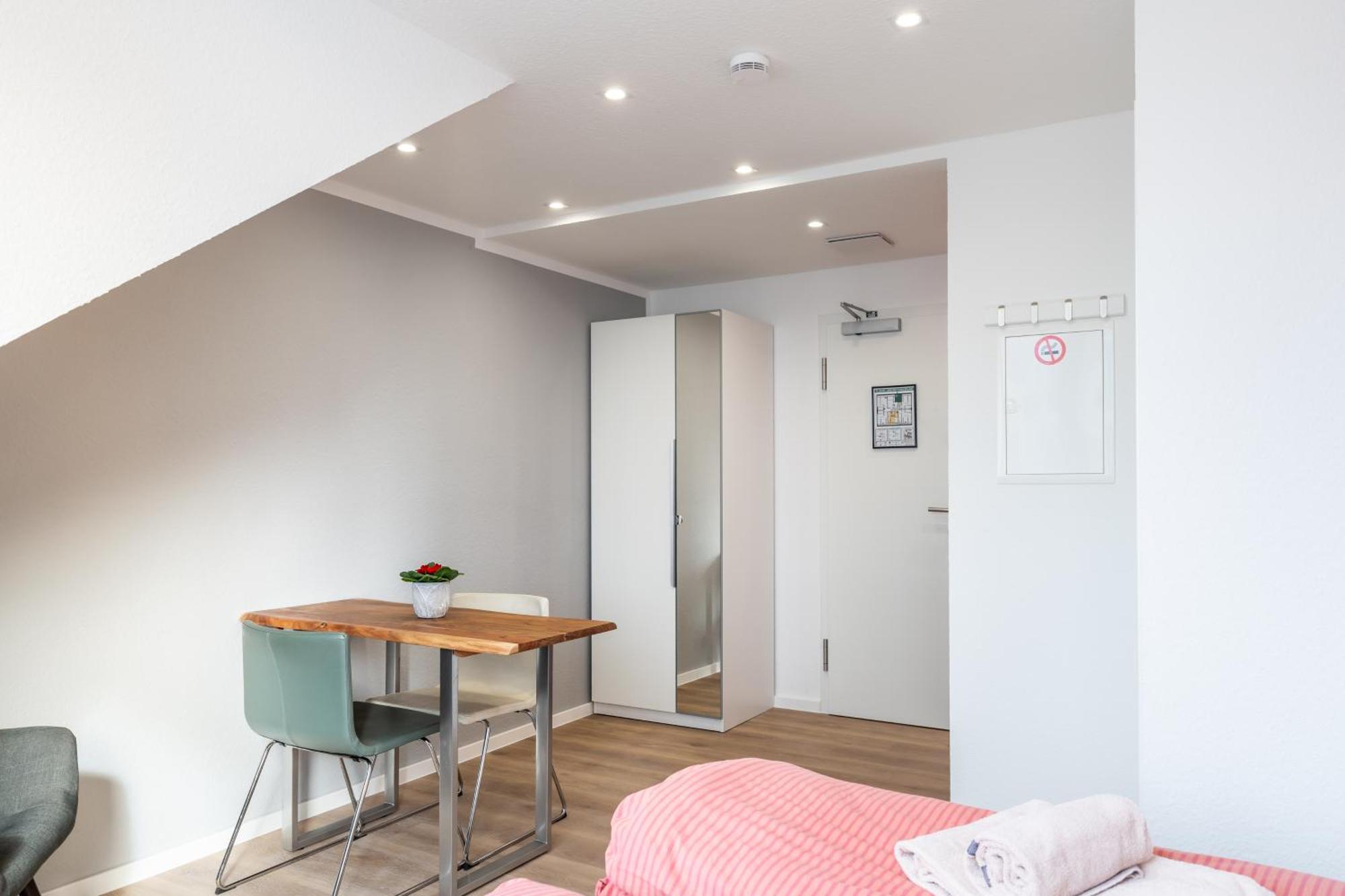 Wohnen Auf Zeit - Innenstadt-Appartements Freiburg im Breisgau Phòng bức ảnh
